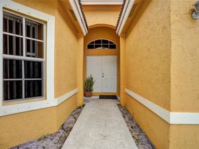 3020 NW 10th Ct, Fort Lauderdale FL 33311