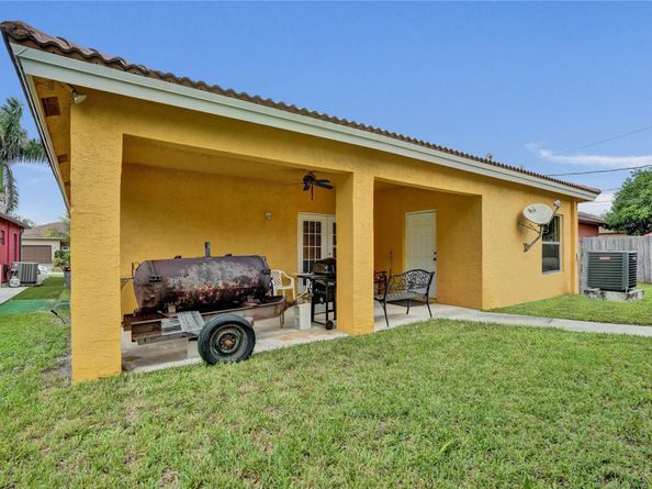 3020 NW 10th Ct, Fort Lauderdale FL 33311