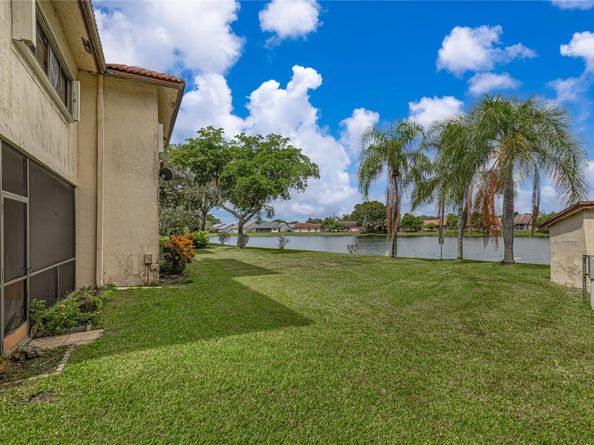 4653 NW 90th Ave 4653, Sunrise FL 33351