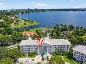 3516 Whitehall Drive 403, West Palm Beach FL 33401