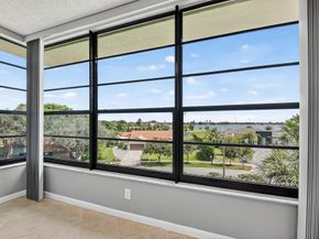 3516 Whitehall Drive 403, West Palm Beach FL 33401