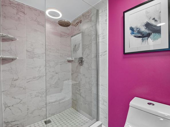 3516 Whitehall Drive 403, West Palm Beach FL 33401