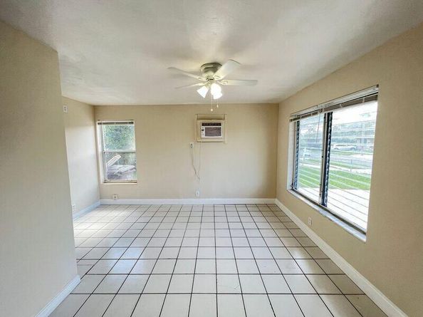 1360 10th Street, West Palm Beach FL 33401