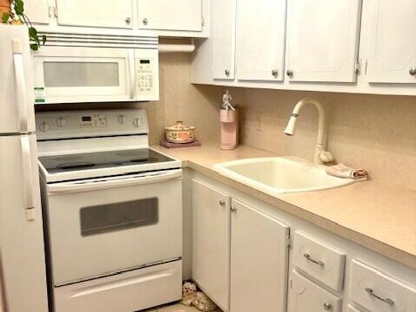 42 Kent C 42, West Palm Beach FL 33417