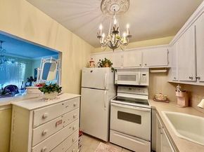 42 Kent C 42, West Palm Beach FL 33417