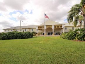 42 Kent C 42, West Palm Beach FL 33417