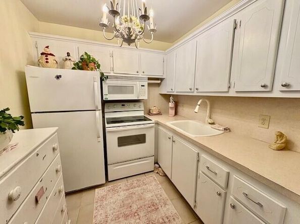 42 Kent C 42, West Palm Beach FL 33417