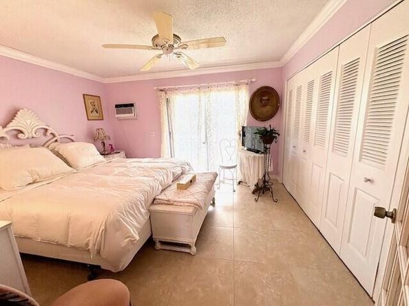 42 Kent C 42, West Palm Beach FL 33417