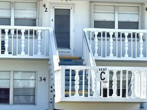 42 Kent C 42, West Palm Beach FL 33417