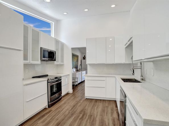 9701 SW 55th Ct, Cooper City FL 33328