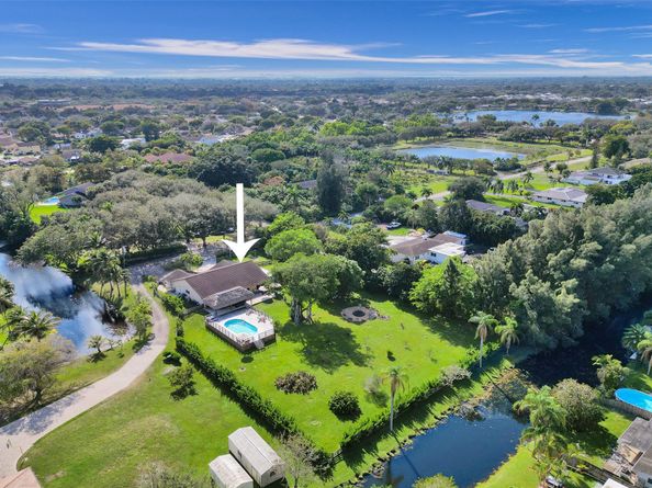 9701 SW 55th Ct, Cooper City FL 33328