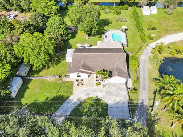 9701 SW 55th Ct, Cooper City FL 33328