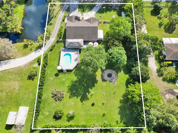9701 SW 55th Ct, Cooper City FL 33328