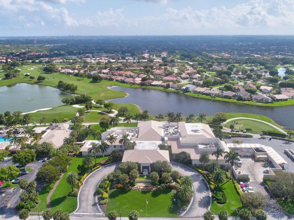5519 Fairway Park Drive 202, Boynton Beach FL 33437