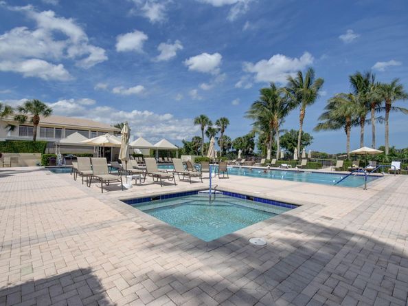 5519 Fairway Park Drive 202, Boynton Beach FL 33437
