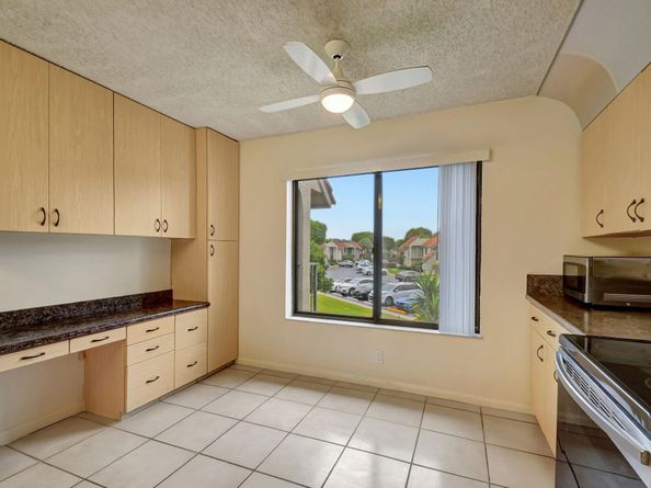 5519 Fairway Park Drive 202, Boynton Beach FL 33437