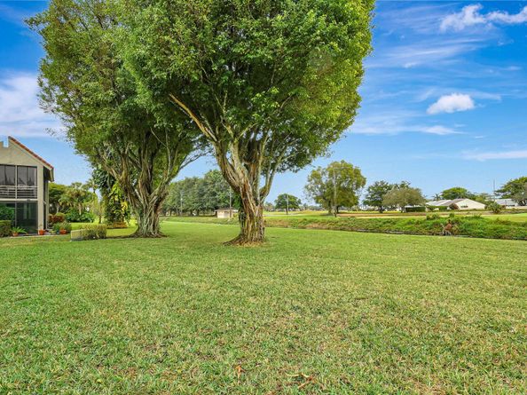 5519 Fairway Park Drive 202, Boynton Beach FL 33437