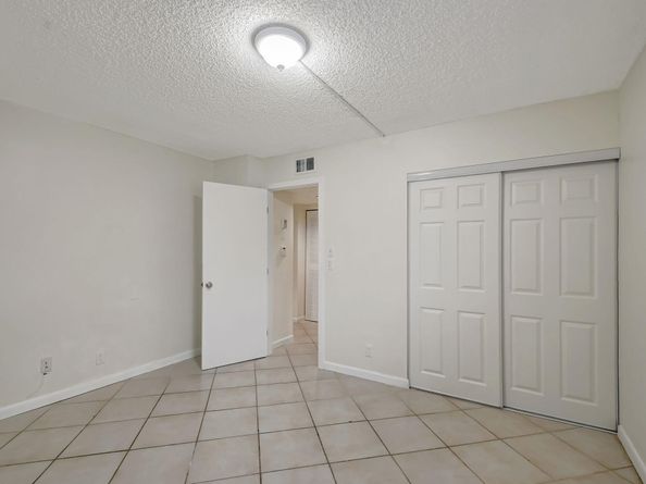 5519 Fairway Park Drive 202, Boynton Beach FL 33437