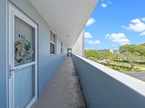 6661 NW 2nd Avenue 402, Boca Raton FL 33487