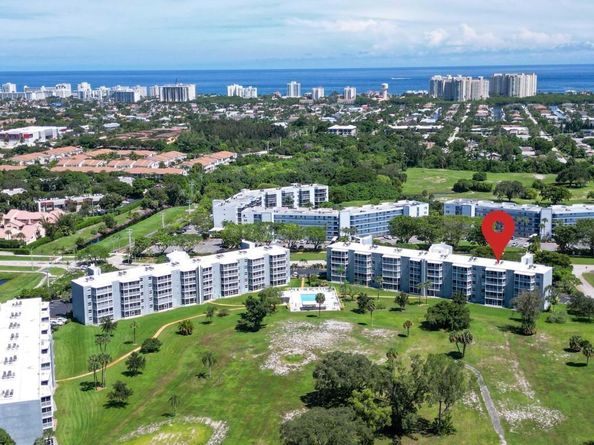 6661 NW 2nd Avenue 402, Boca Raton FL 33487