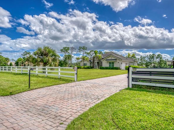 10184 Calabrese Trail, Jupiter FL 33478