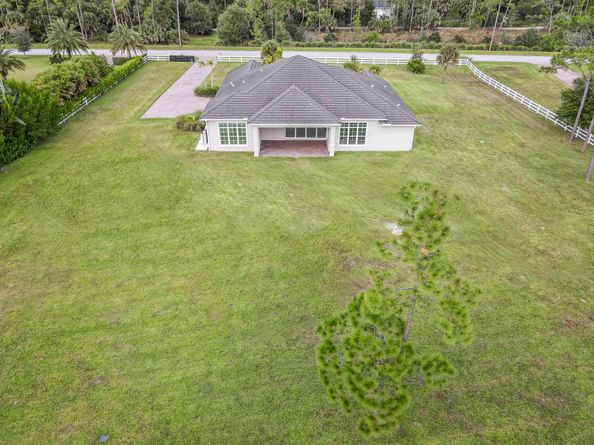 10184 Calabrese Trail, Jupiter FL 33478