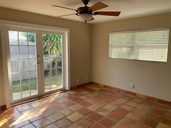 1320 SE 4th Ave, Pompano Beach FL 33060