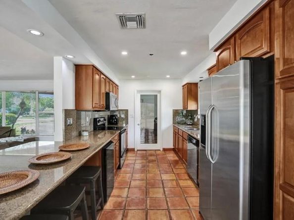 1320 SE 4th Ave, Pompano Beach FL 33060