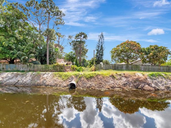 2961 Crosley Drive W A, West Palm Beach FL 33415