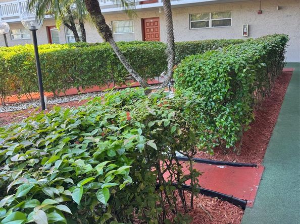 3774 Inverrary Blvd 106P, Lauderhill FL 33319