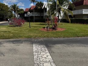 3774 Inverrary Blvd 106P, Lauderhill FL 33319