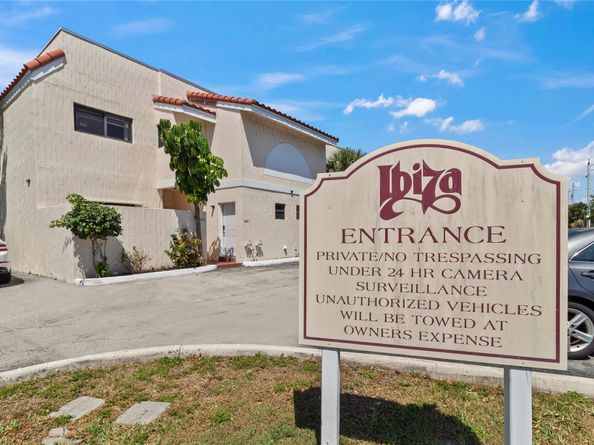241 SE 11th Ave 241A, Pompano Beach FL 33060