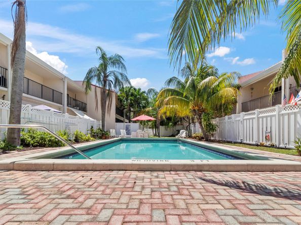241 SE 11th Ave 241A, Pompano Beach FL 33060