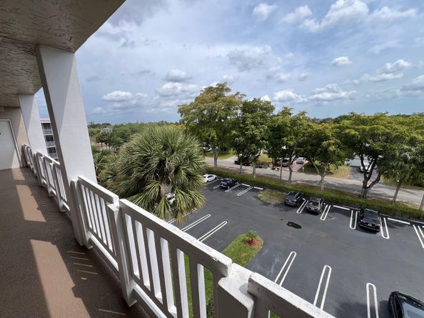 1200 NW 87th Ave 516, Coral Springs FL 33071
