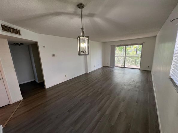 1200 NW 87th Ave 516, Coral Springs FL 33071