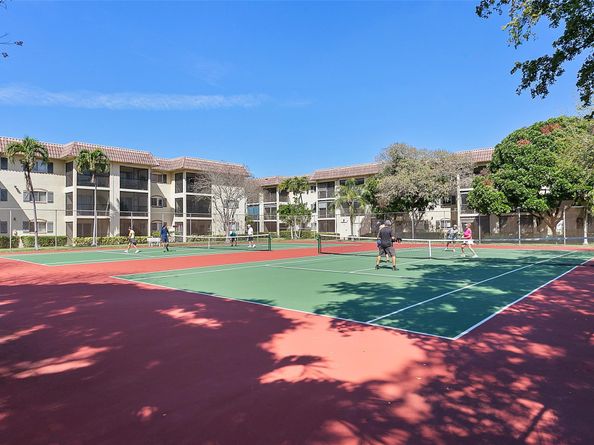 259 S Cypress Rd 546, Pompano Beach FL 33060
