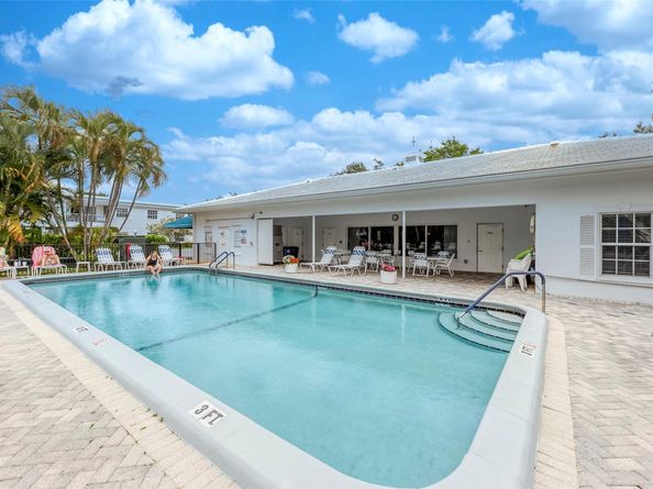 6371 Bay Club Dr 4, Fort Lauderdale FL 33308