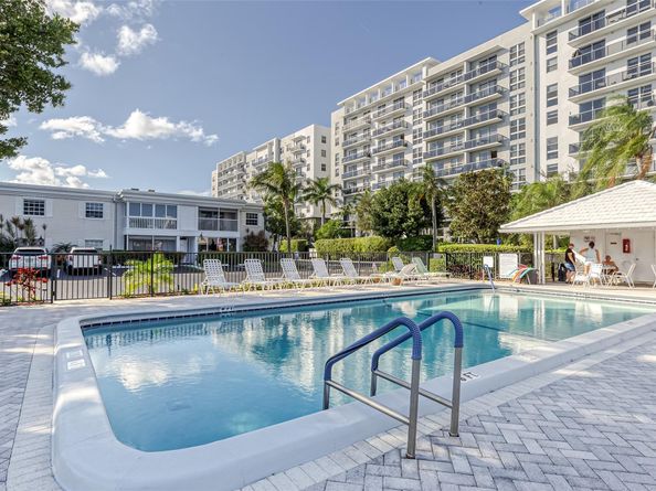6371 Bay Club Dr 4, Fort Lauderdale FL 33308