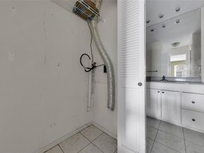 6371 Bay Club Dr 4, Fort Lauderdale FL 33308