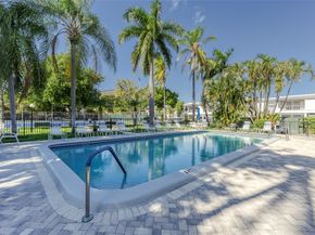 6371 Bay Club Dr 4, Fort Lauderdale FL 33308