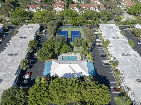 6371 Bay Club Dr 4, Fort Lauderdale FL 33308