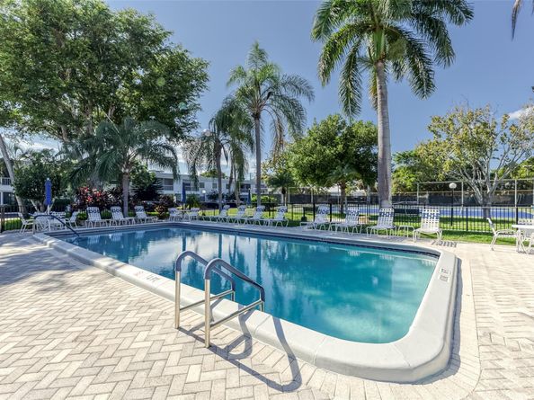 6371 Bay Club Dr 4, Fort Lauderdale FL 33308