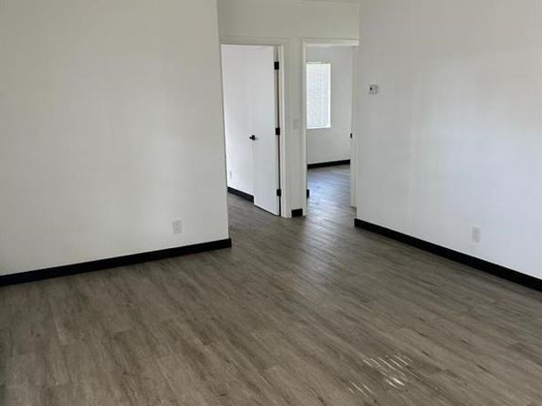 725 NW 1st Ct, Hallandale Beach FL 33009