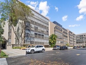 2802 N 46th Avenue B513, Hollywood FL 33021