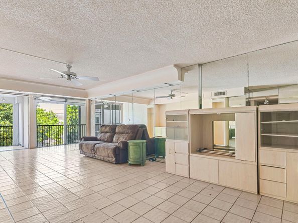 2802 N 46th Avenue B513, Hollywood FL 33021