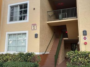 107 Yacht Club Way 306, Hypoluxo FL 33462