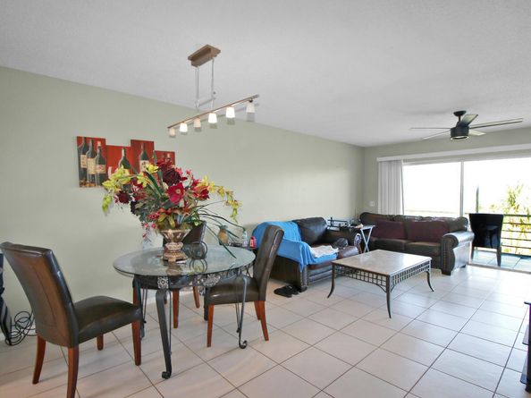 300 Waterway Drive S 407, Lantana FL 33462