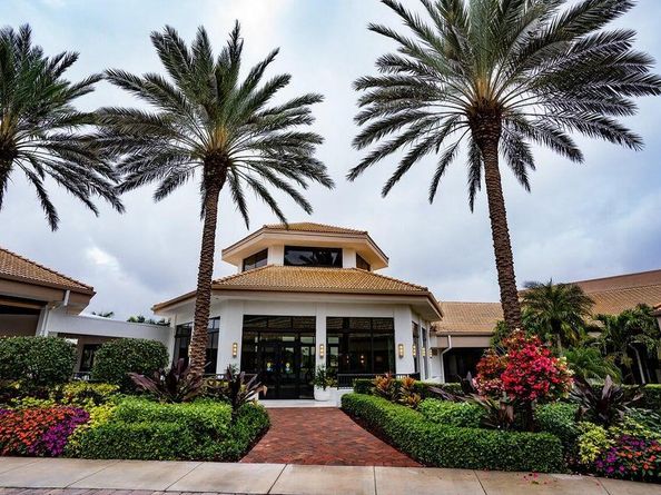 7485 Glendevon Lane 1107, Delray Beach FL 33446