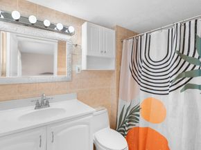 130 S Shore Dr A4, Miami Beach FL 33141