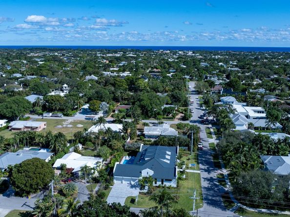 321 NW 7th Street, Delray Beach FL 33444